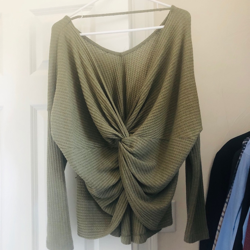 Sweater- ties in the back